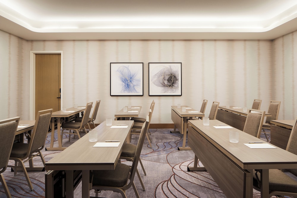 Intercontinental Hotels Seattle Bellevue By IHG - photo 74
