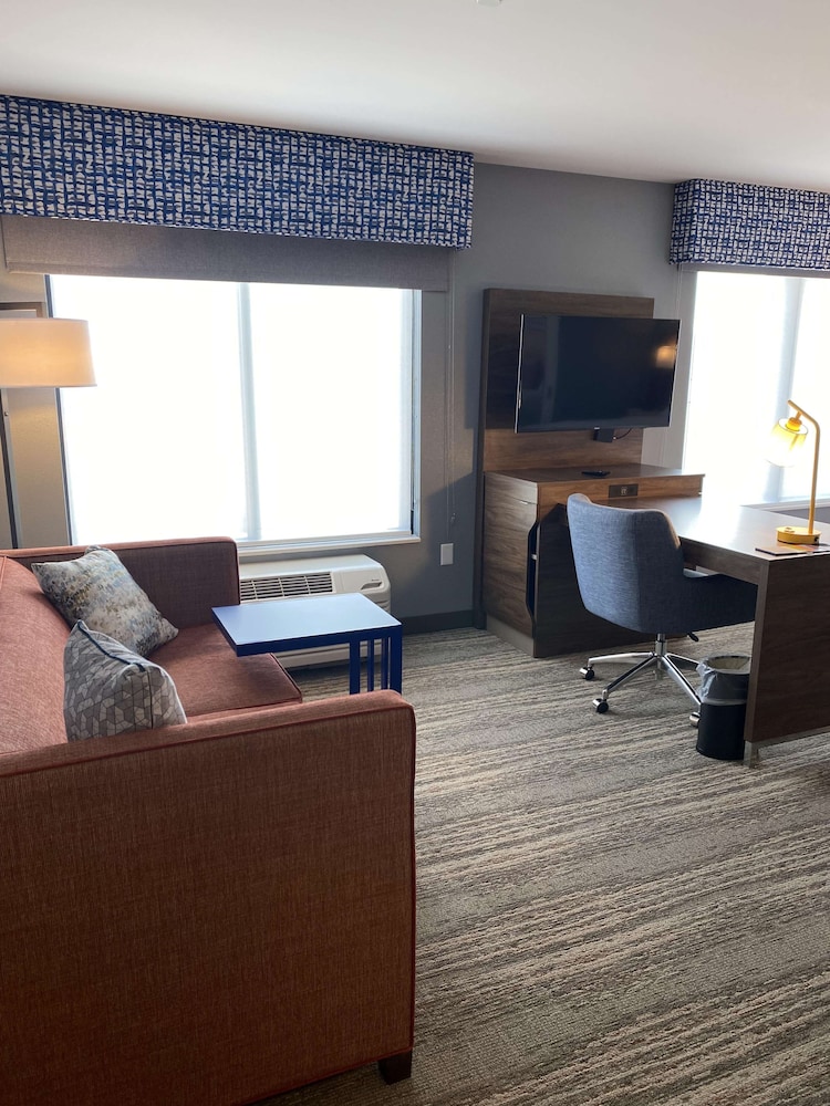 Hampton Inn & Suites Olean - photo 8