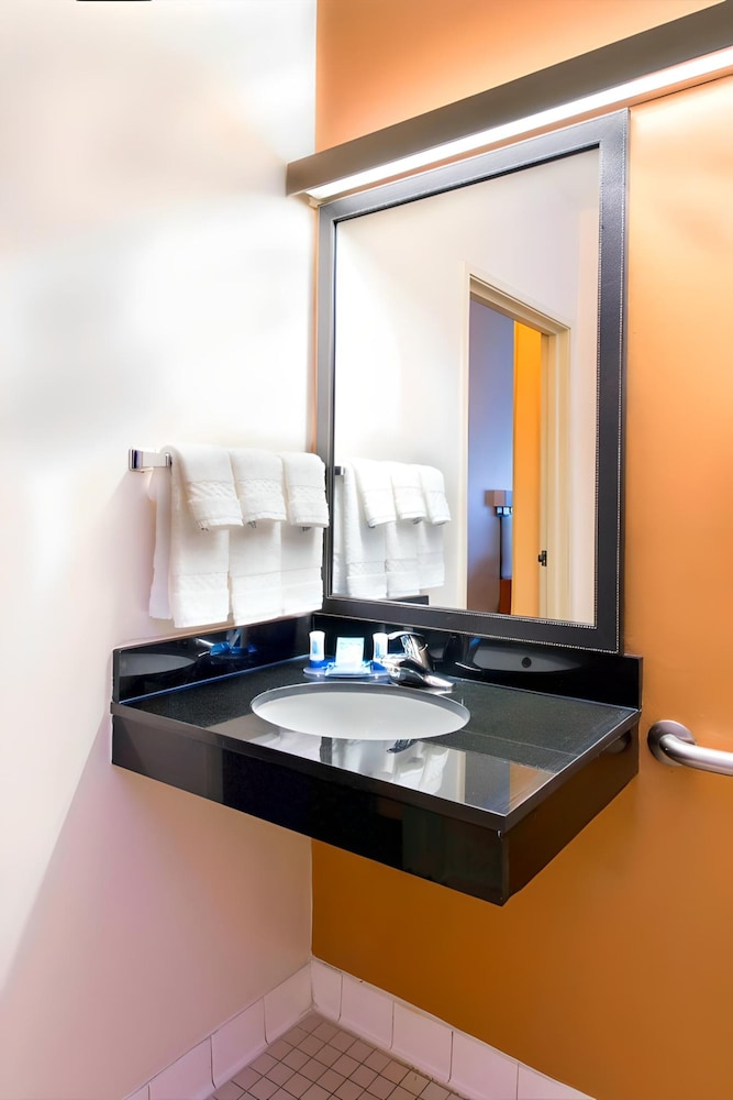 Fairfield Inn & Suites by Marriott Mobile Daphne E Shore - photo 15