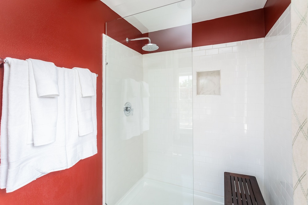 The Legacy Inn - photo 27