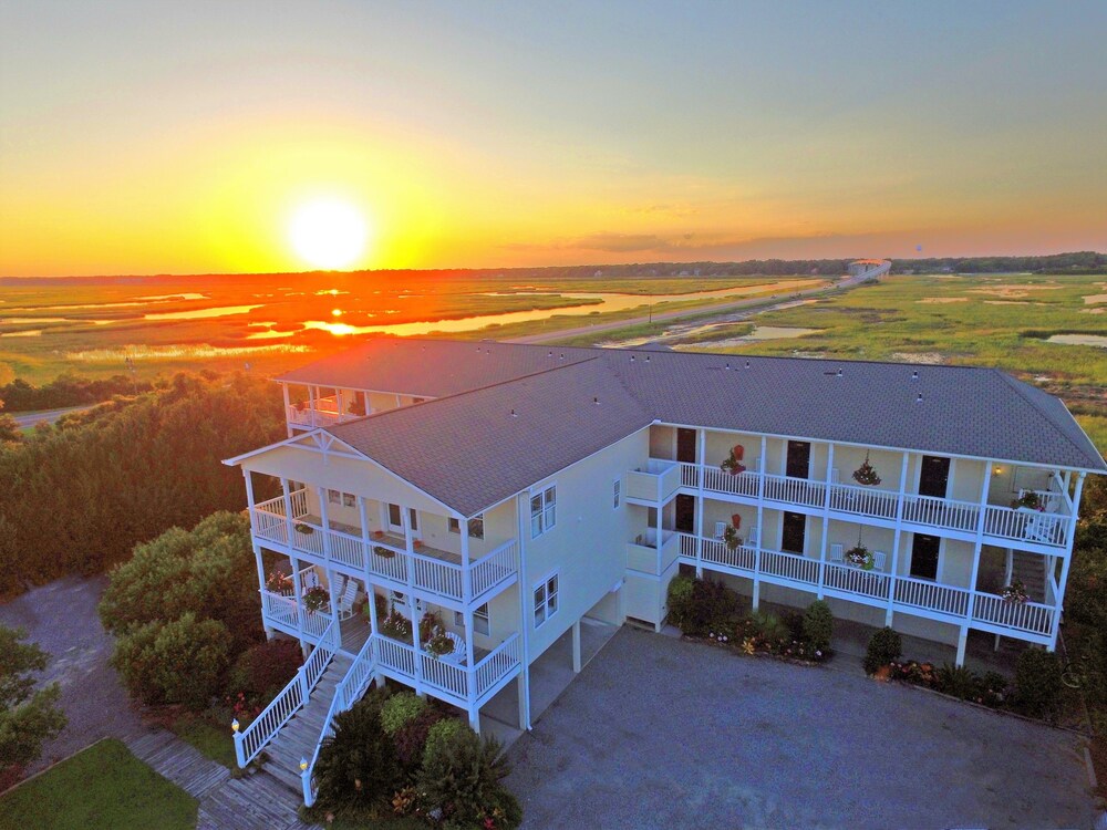 The Sunset Inn - featured photo