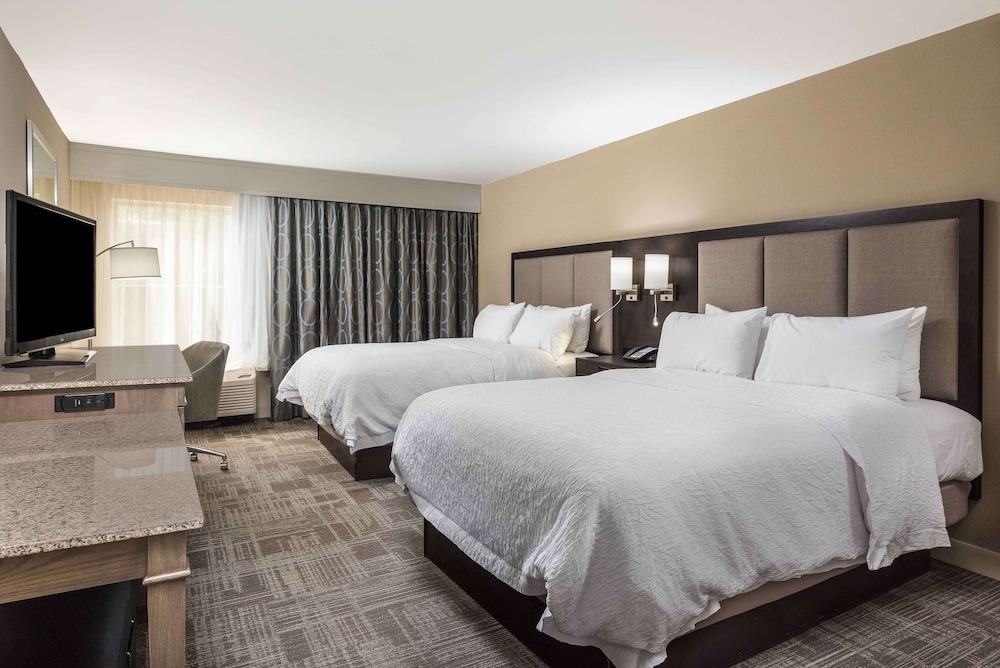 Hampton Inn & Suites Chapel Hill Durham Area - photo 12
