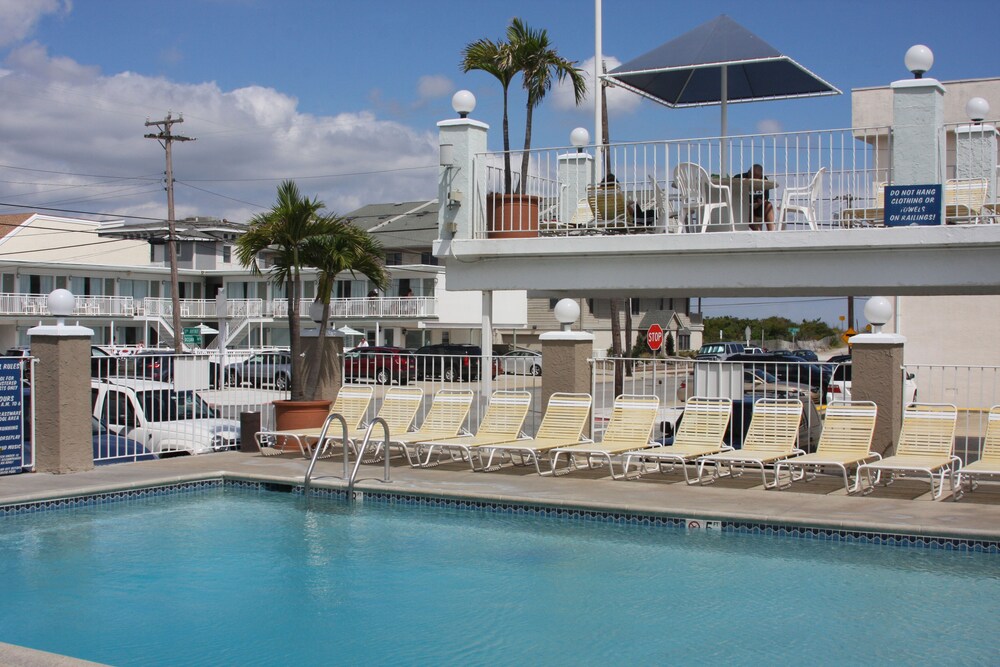 Harbor Light Family Resort - photo 16