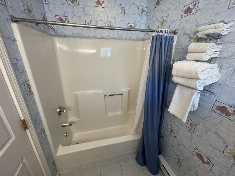 North Conway Mountain Inn - photo 13