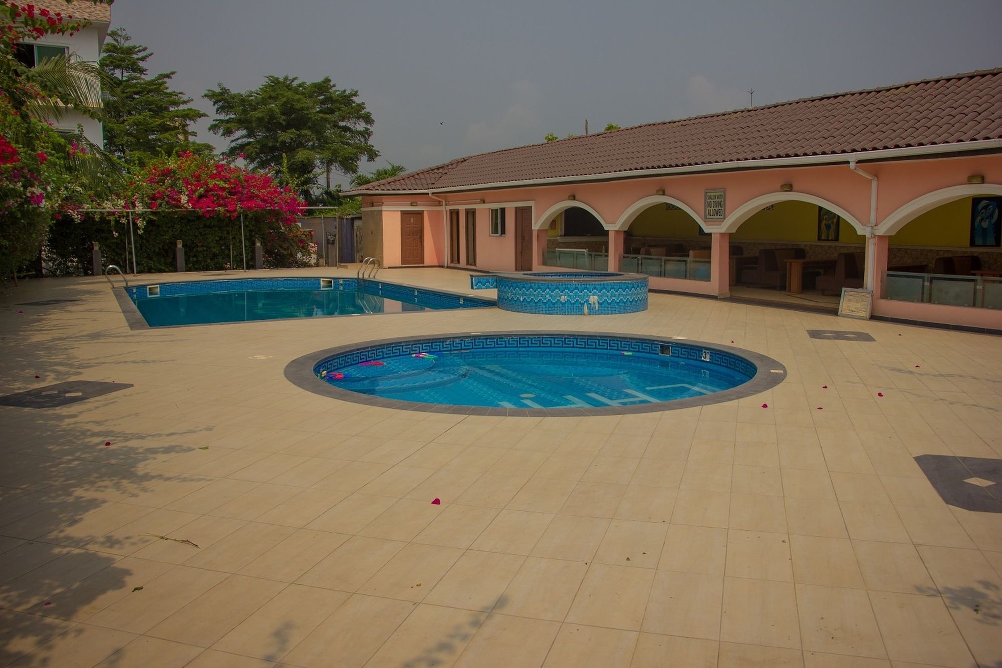 Chaka Resort
