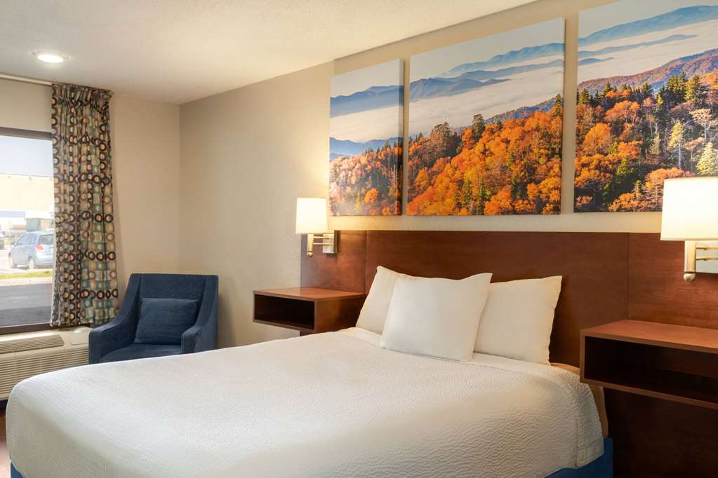 Days Inn by Wyndham Dillon - photo 10