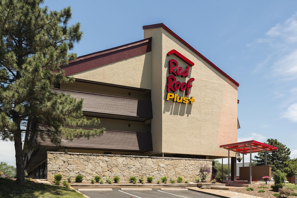 Red Roof Inn PLUS St Louis Forest Park Hampton Ave - photo 25