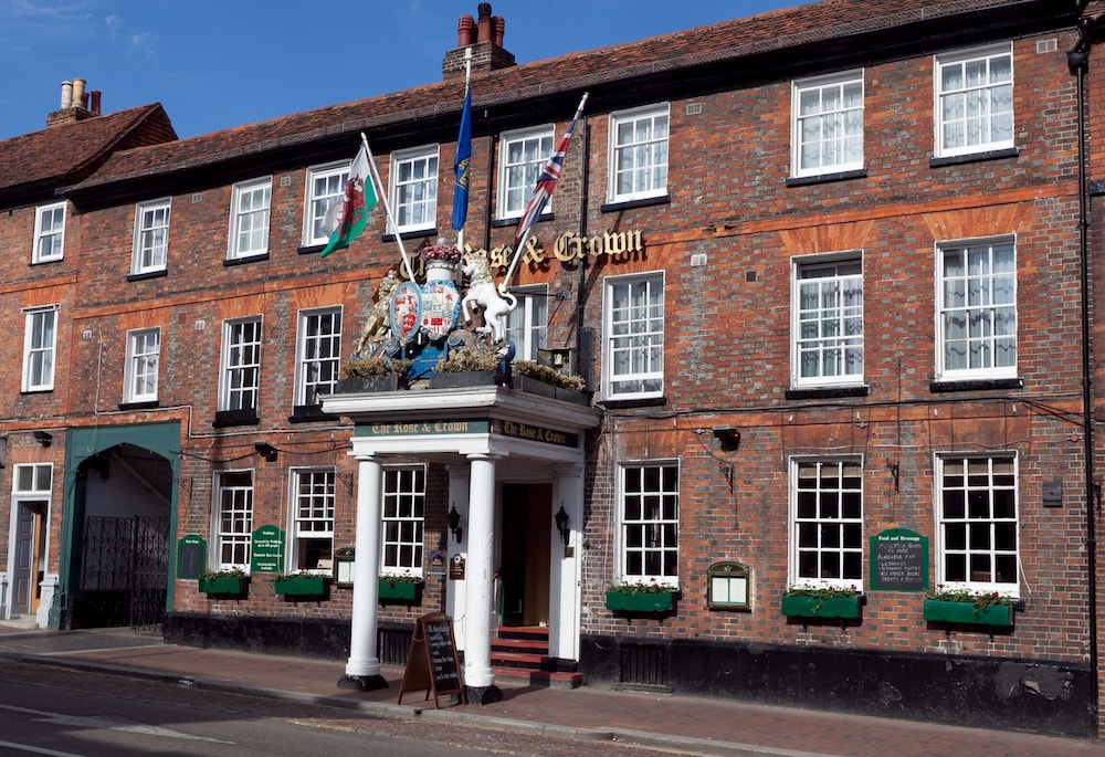 Uno Hotel Rose and Crown Tonbridge in Tonbridge, United Kingdom