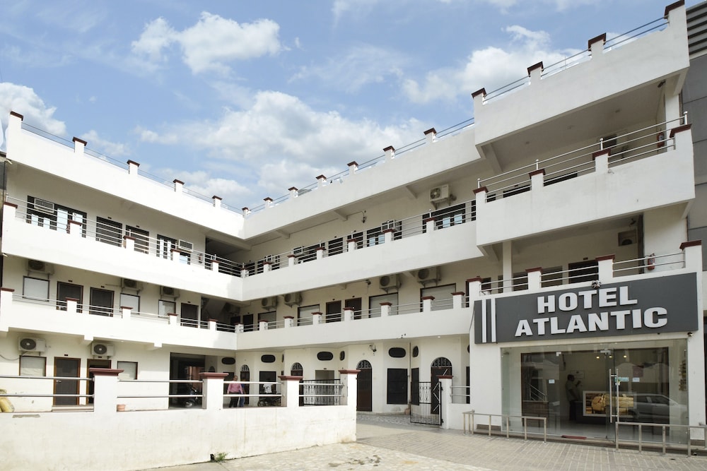 Hotel Atlantic - carbon neutral hotel in Alwar