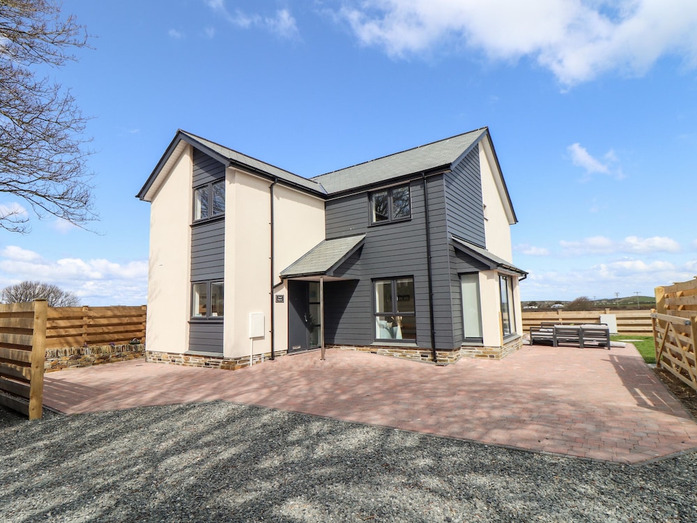 Amal Anpras in Tintagel, United Kingdom