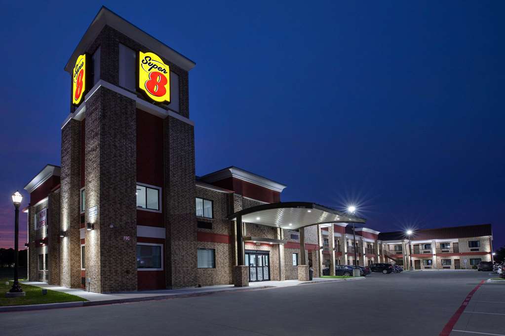 Super 8 by Wyndham Humble Fallcreek Houston - photo 3