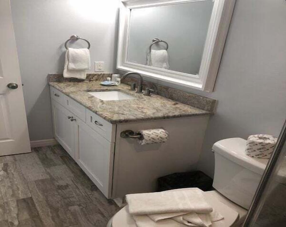 Beachgate CondoSuites and Oceanfront Resort - photo 142