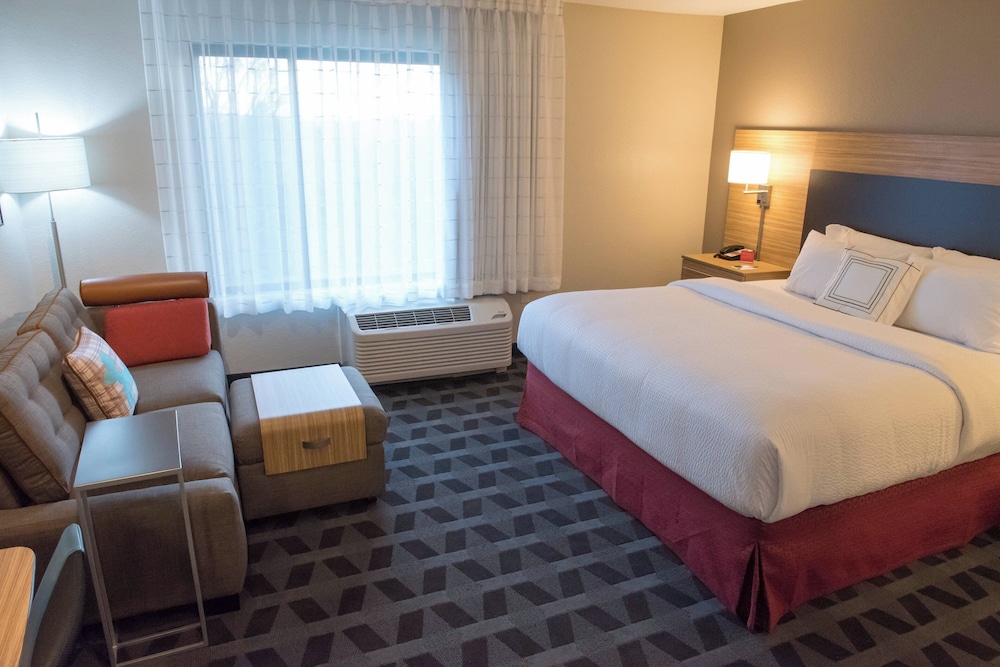 TownePlace Suites by Marriott Battle Creek - photo 16