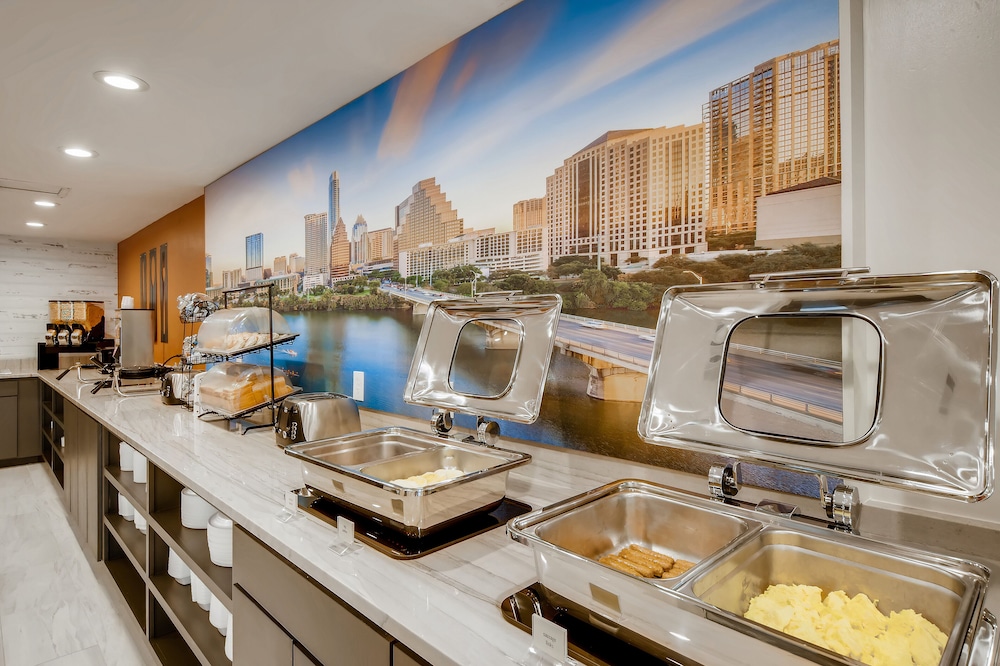 Orangewood Inn & Suites Midtown - photo 46