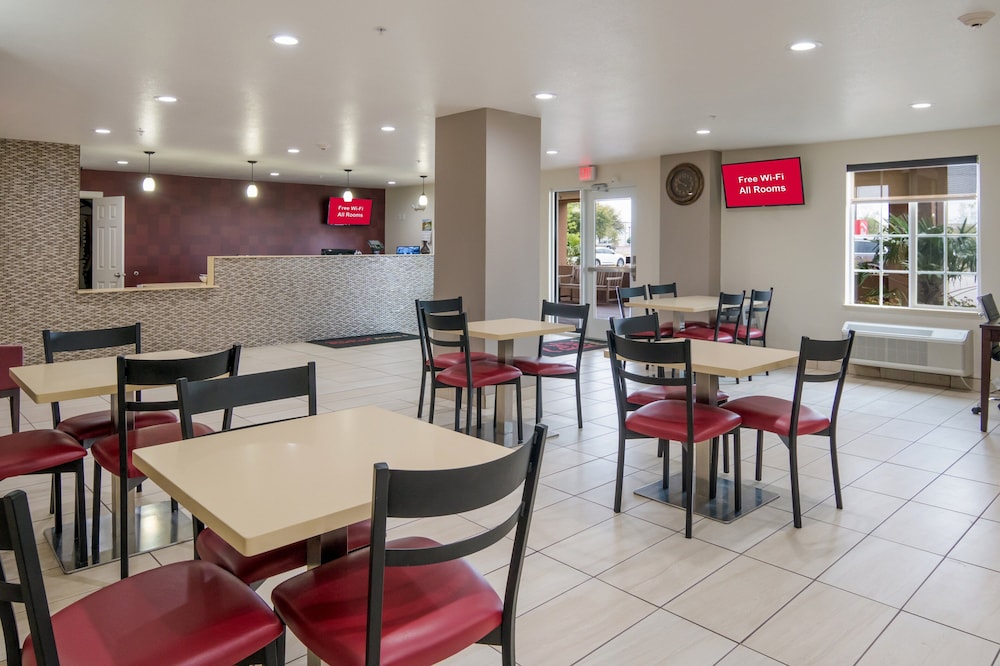 Red Roof Inn PLUS Fort Worth Burleson - photo 32