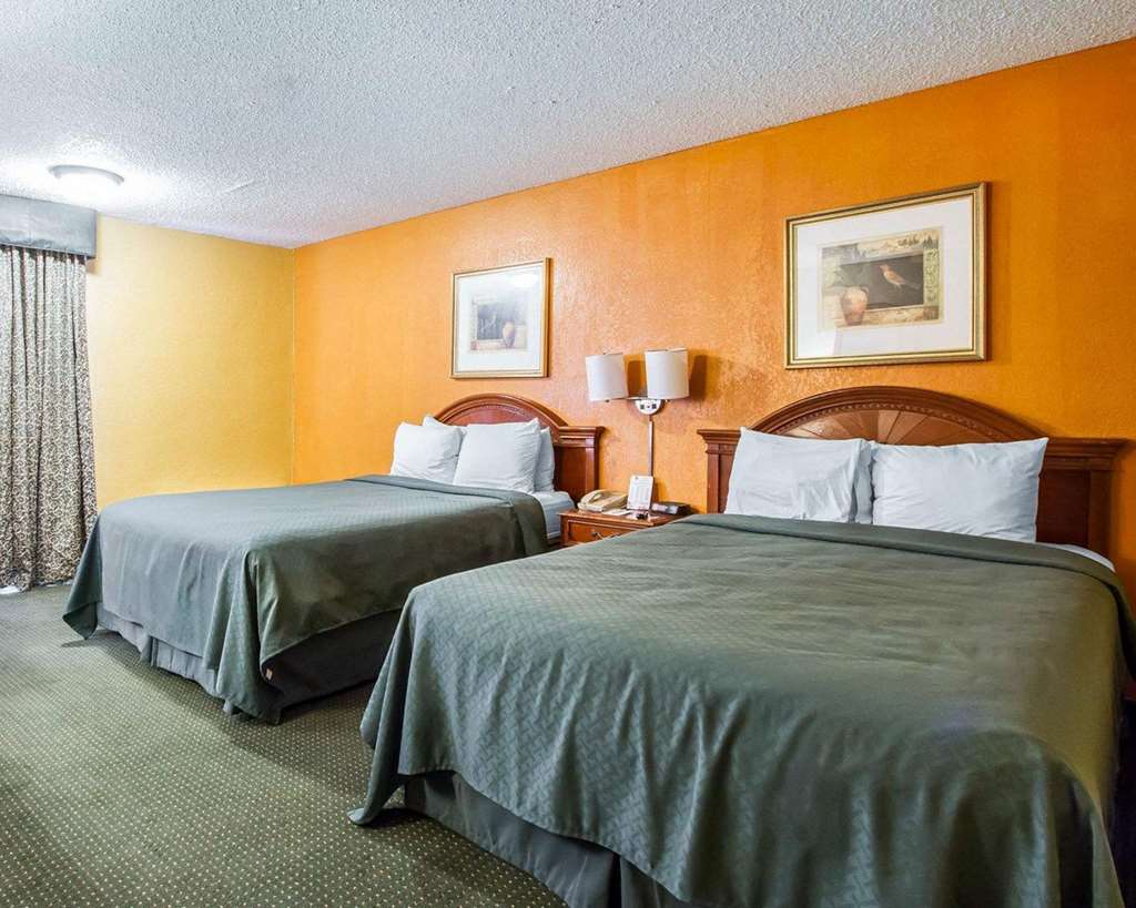 Quality Inn Tucson Downtown near Convention Center - photo 7