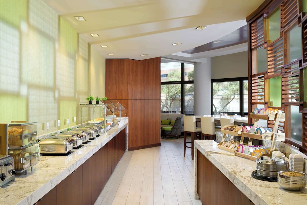 DoubleTree Suites by Hilton Phoenix - photo 39