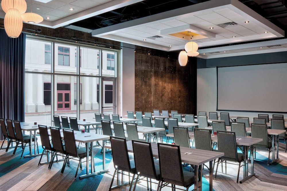 Aloft Fort Worth Downtown - photo 23