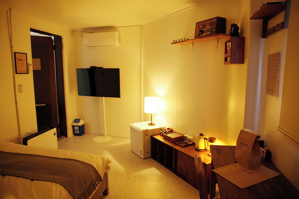 Pyungtaek1981 - carbon neutral hotel in Unknown City