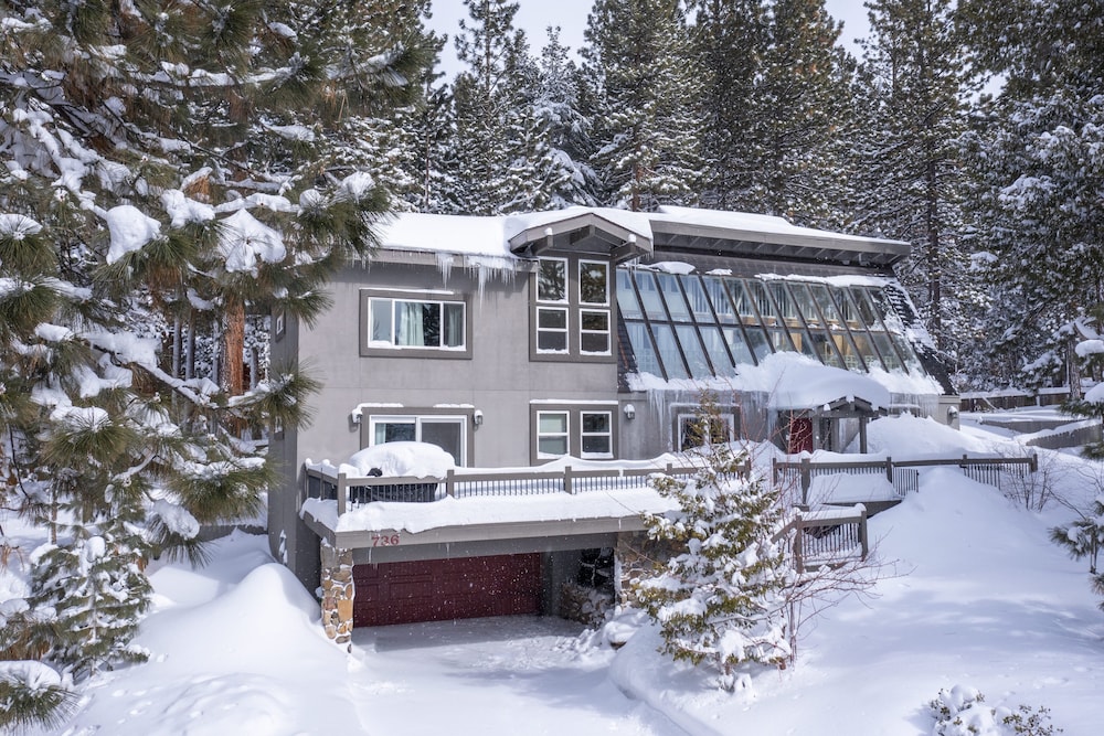 Sunshine and Stars in Incline Village, United States