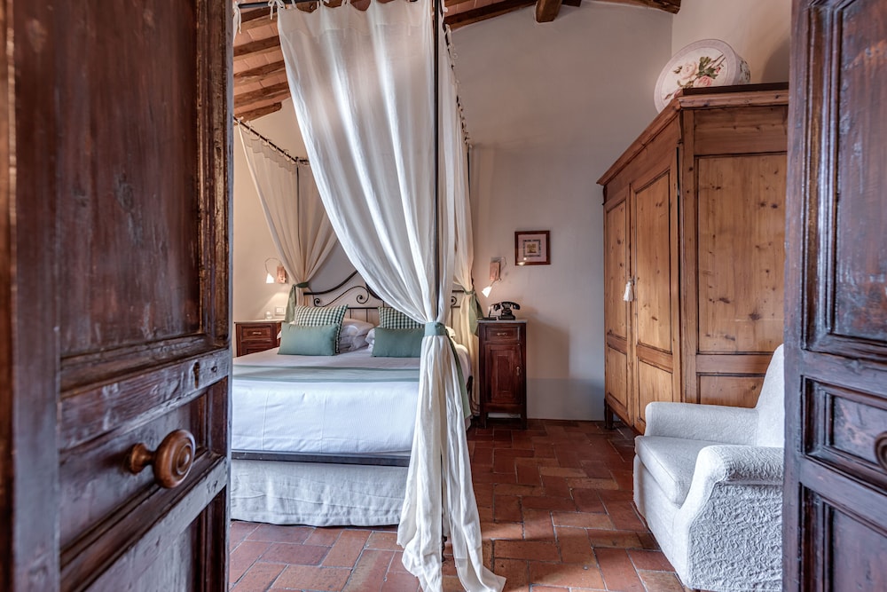 Palazzo Del Capitano Wellness & Relais Luxury Borgo Capitano Collection — hotel in San Quirico D'orcia