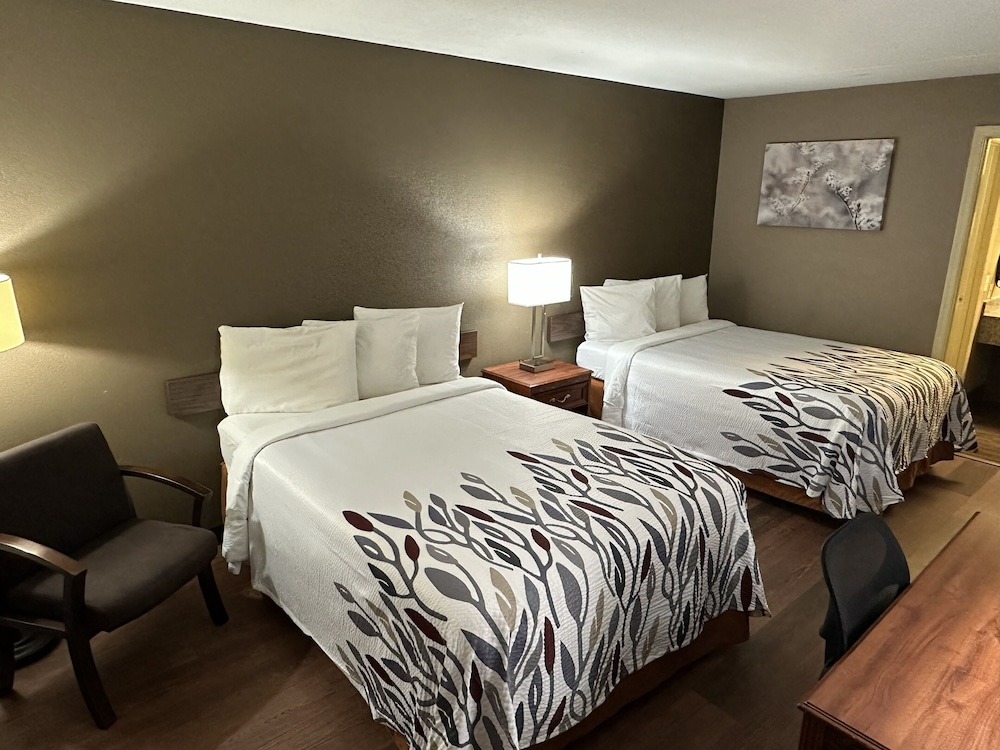 Red Roof Inn & Suites Marysville - photo 8