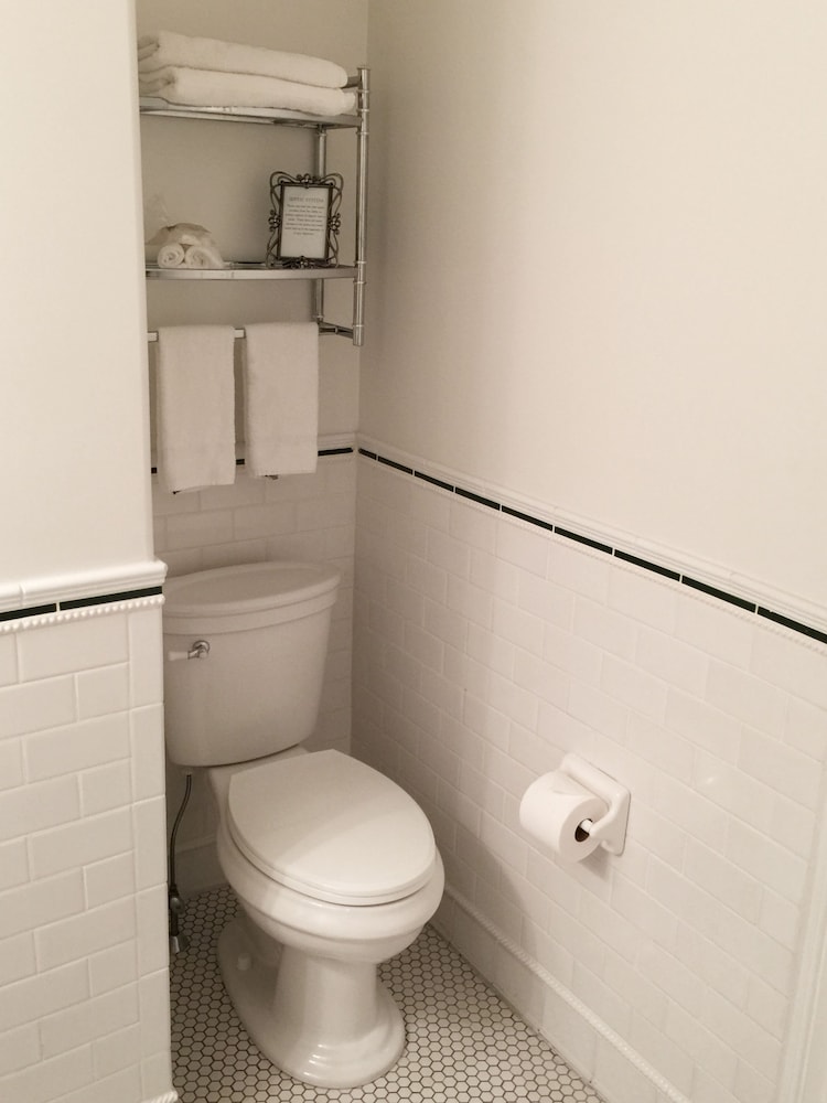 Frederick William House - photo 35