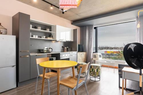 401 WEX1 by Perch Stays
