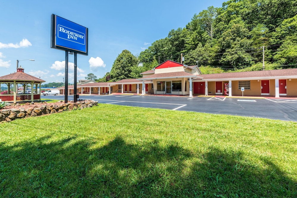 Americas Best Value Inn Franklin - photo 36