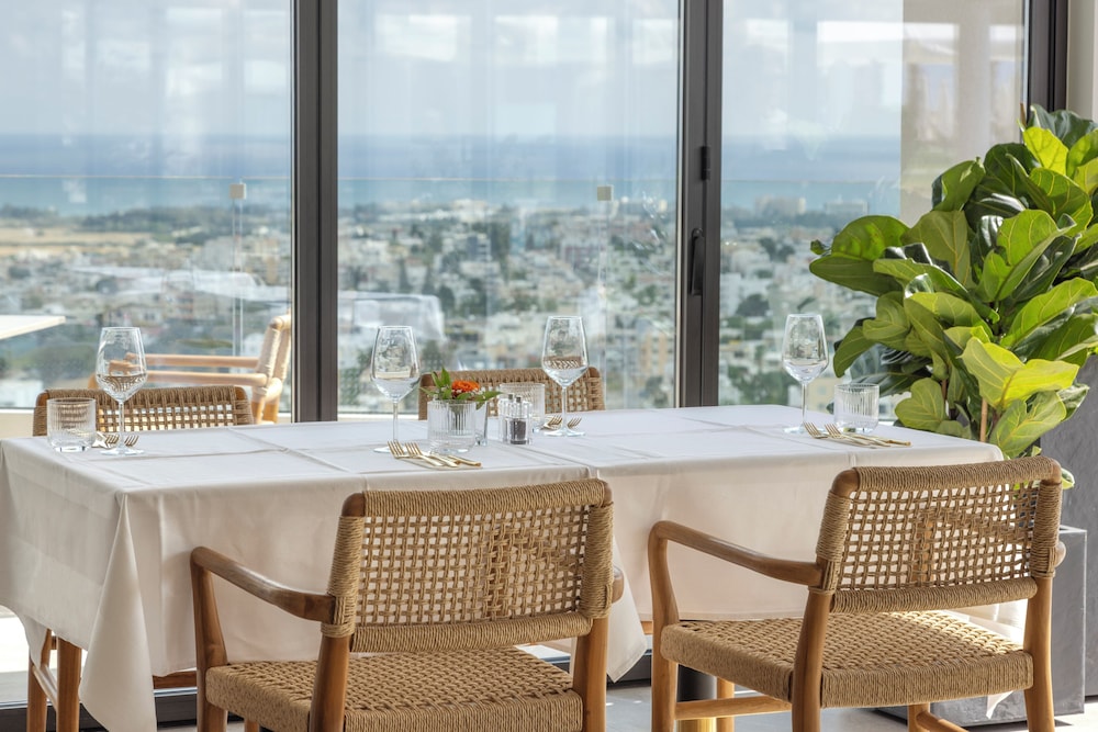 מזון ומשקאות