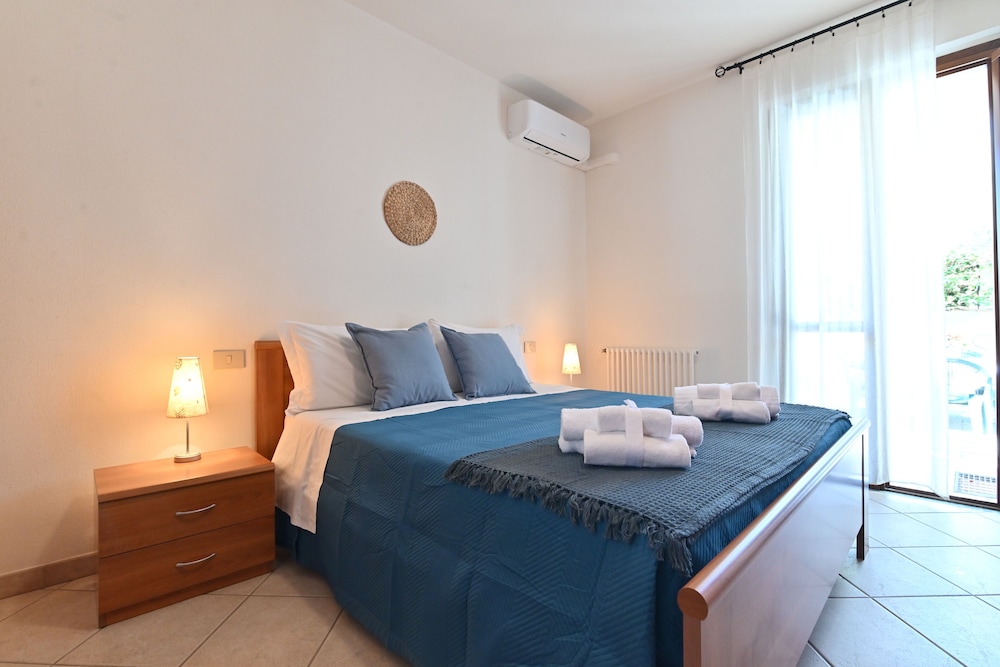 IzzHome Lemon Tree — 4-Star Luxury Hotel in Pula, Italy