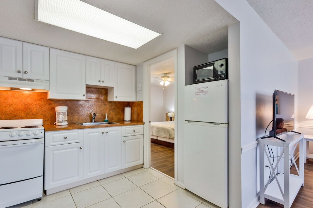 Coastal Waters Inn - photo 73