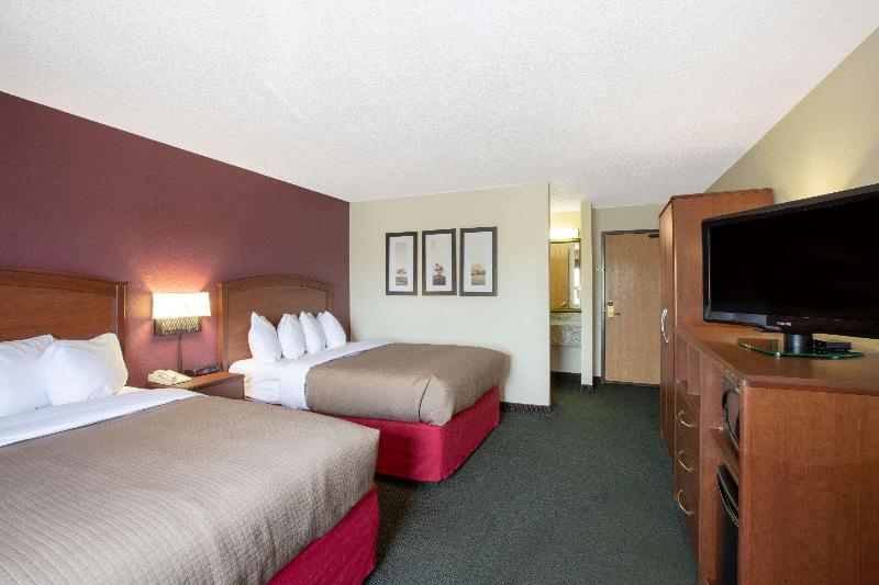 AmericInn by Wyndham Kearney - photo 16