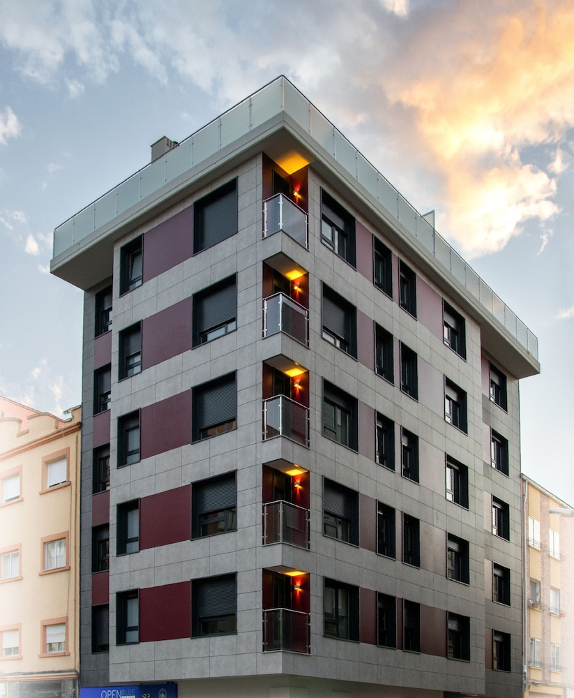 Aparthotel Essenzia De Castilla — Aranda De Duero
