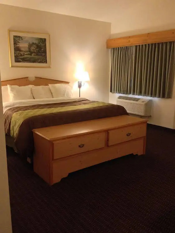 AmericInn Belle Plaine - photo 17