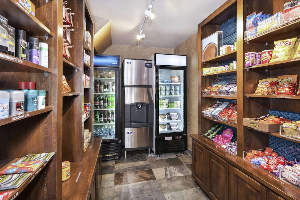 Country Inn & Suites by Radisson Idaho Falls at the Mall - photo 44