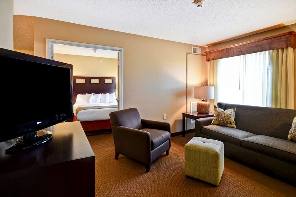 GrandStay Hotel & Suites - photo 12