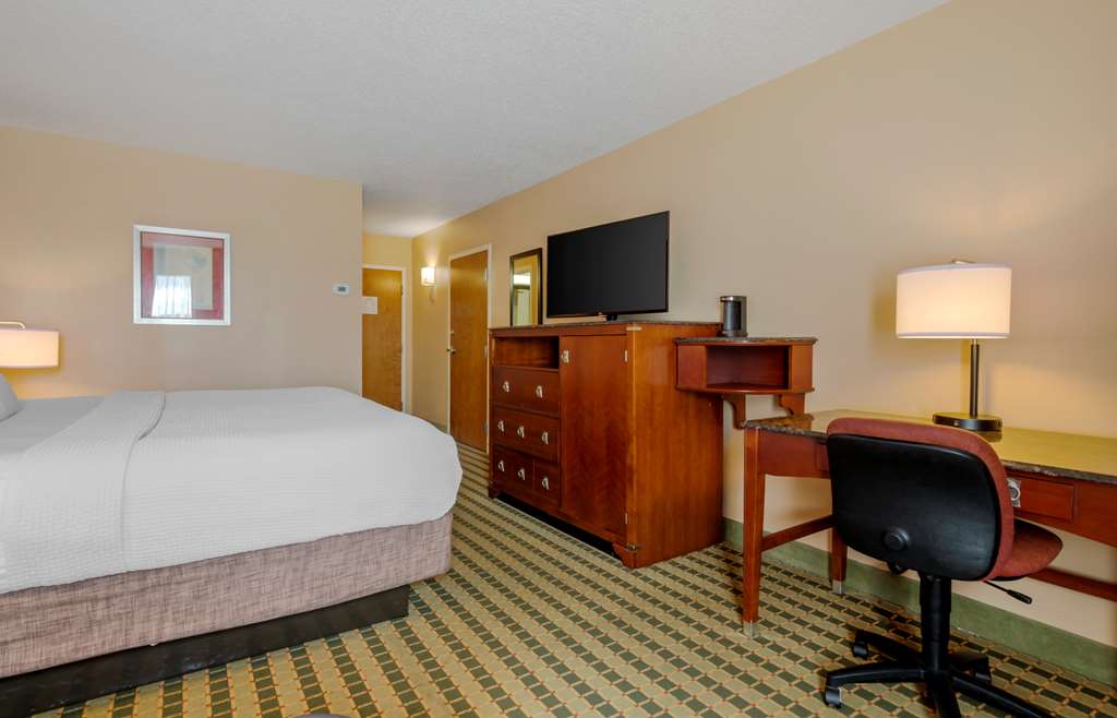 Best Western Plus Inn at Valley View - photo 12