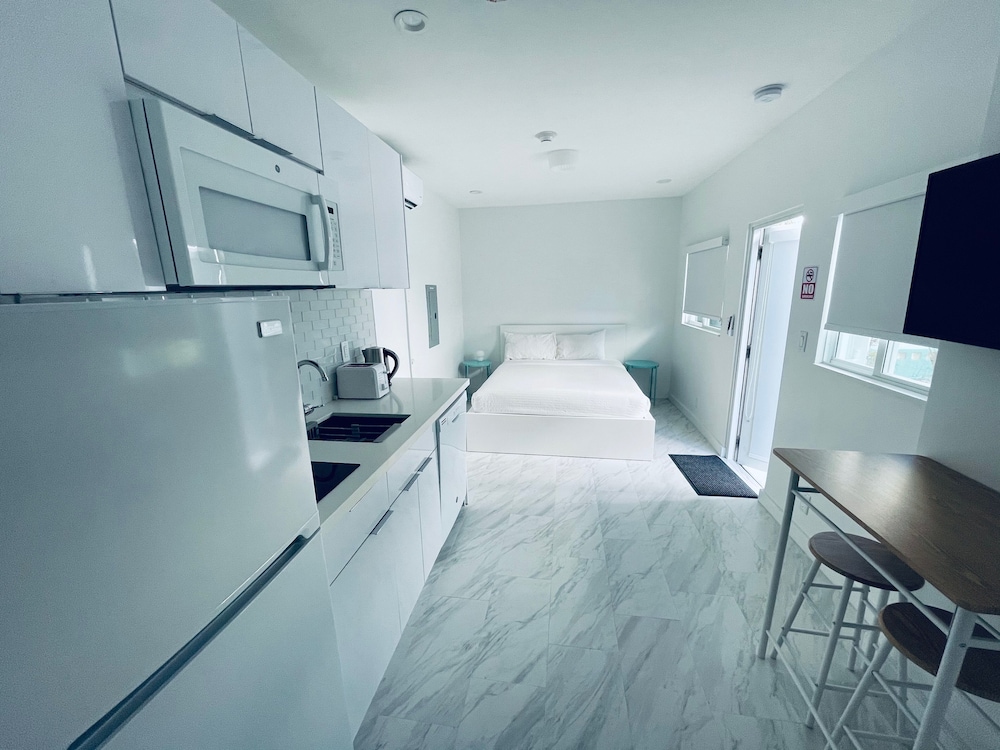 The Marlin Beachside - photo 19