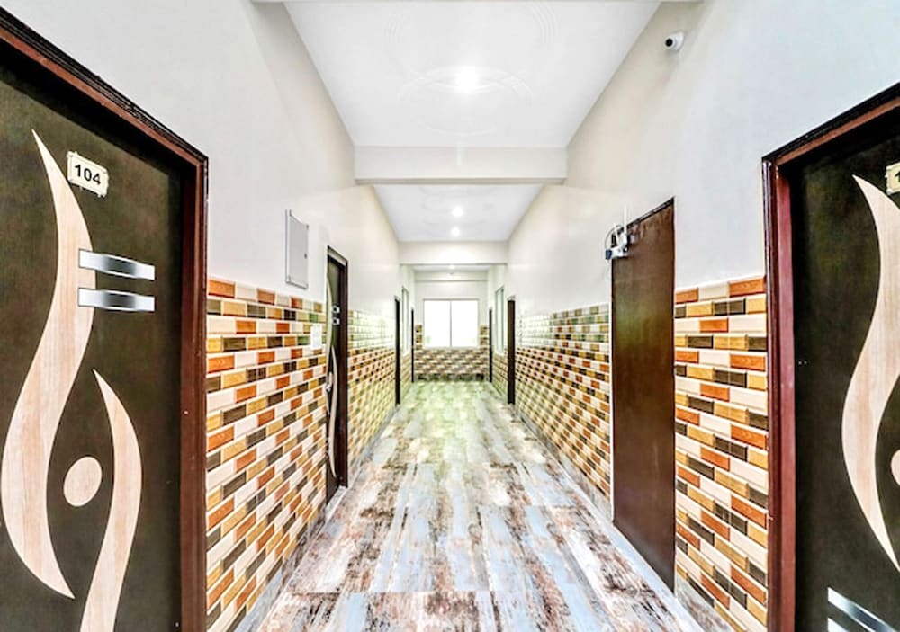 Hotel NV Palace — Vrindavan — photo 2