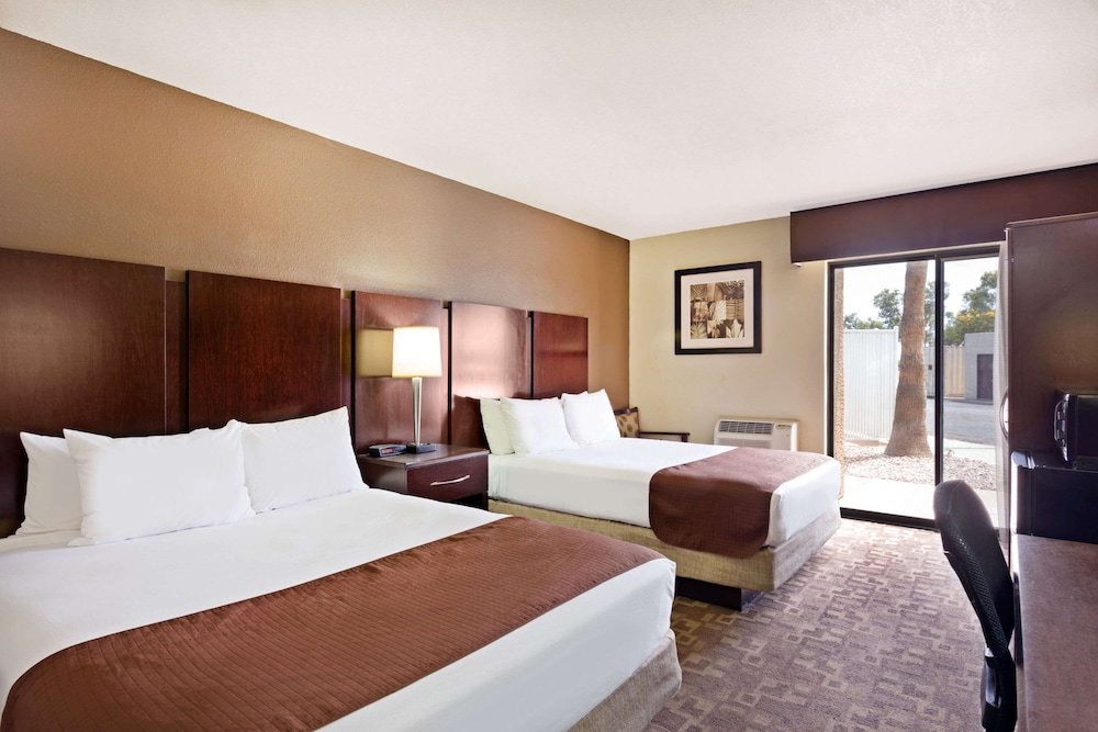 Rodeway Inn & Suites Chandler Phoenix South I 10 - photo 7
