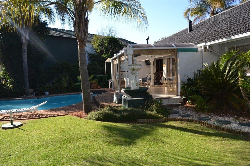 Willow Tree Guest House — 4-Star Luxury Hotel in Johannesburg, South Africa