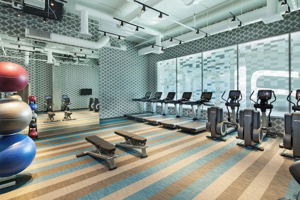 Aloft by Marriott Boston Seaport District - photo 13