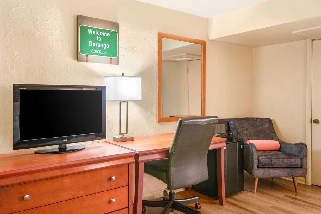 Econo Lodge Inn & Suites Durango - photo 10