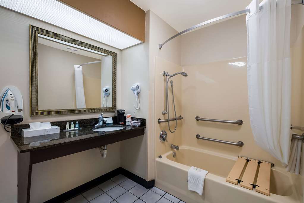 Quality Inn Johnson City I 26 exit 17 - photo 10