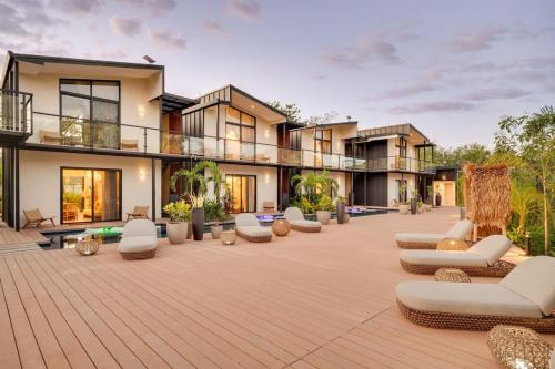 The Bungalows #9 Boutique Hotel in Flamingo Beach Ground Level Studio in Unknown City, Costa Rica