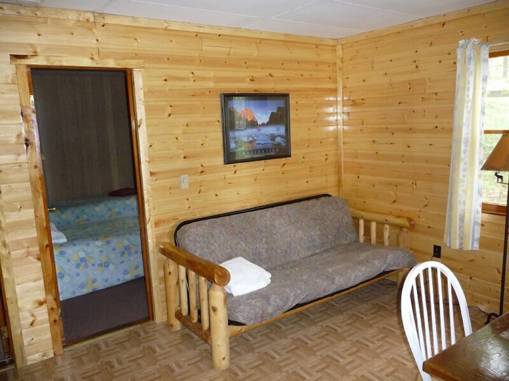 The Elms Waterfront Cottages - photo 4