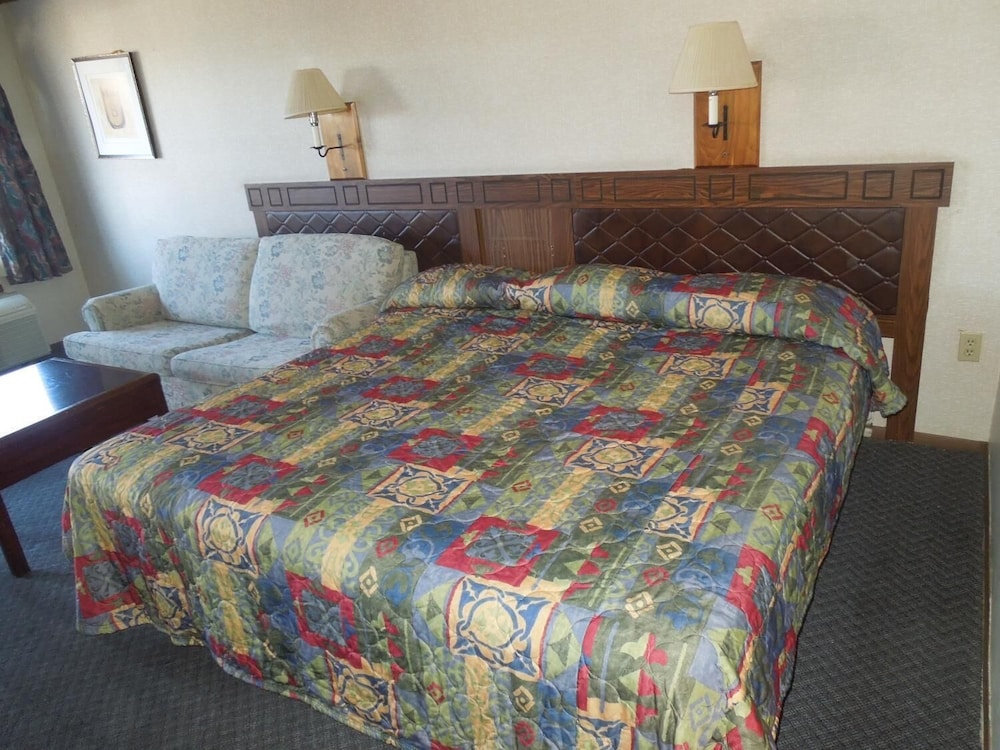 Xenia Country Inn - photo 7