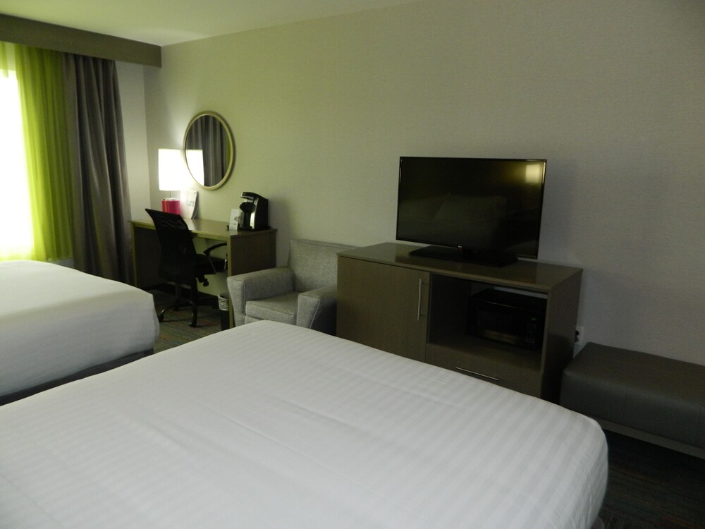 Holiday Inn Express & Suites Shippensburg by IHG - photo 14