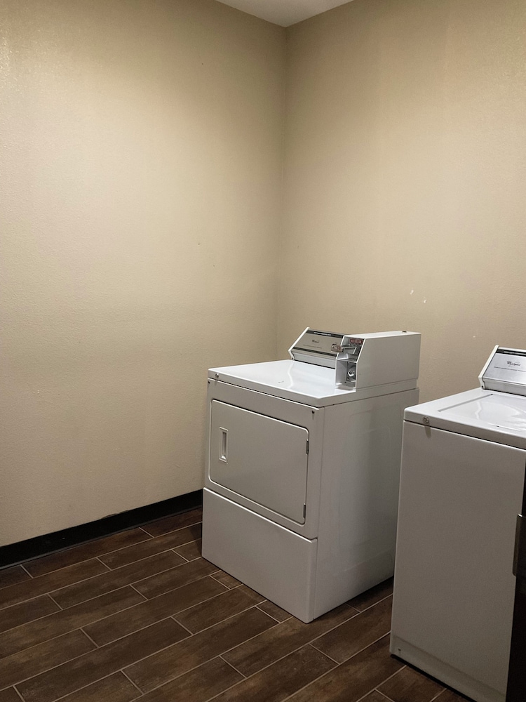 Yorktown Inn And Suites - photo 82